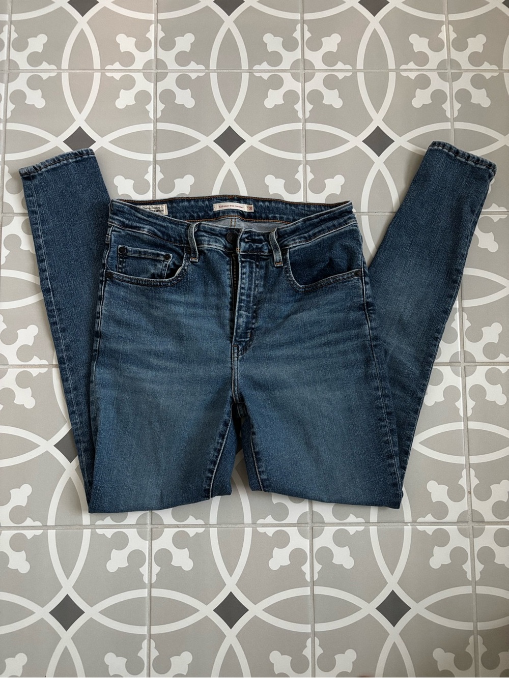 Levi's Women's Indigo Skinny Jeans
